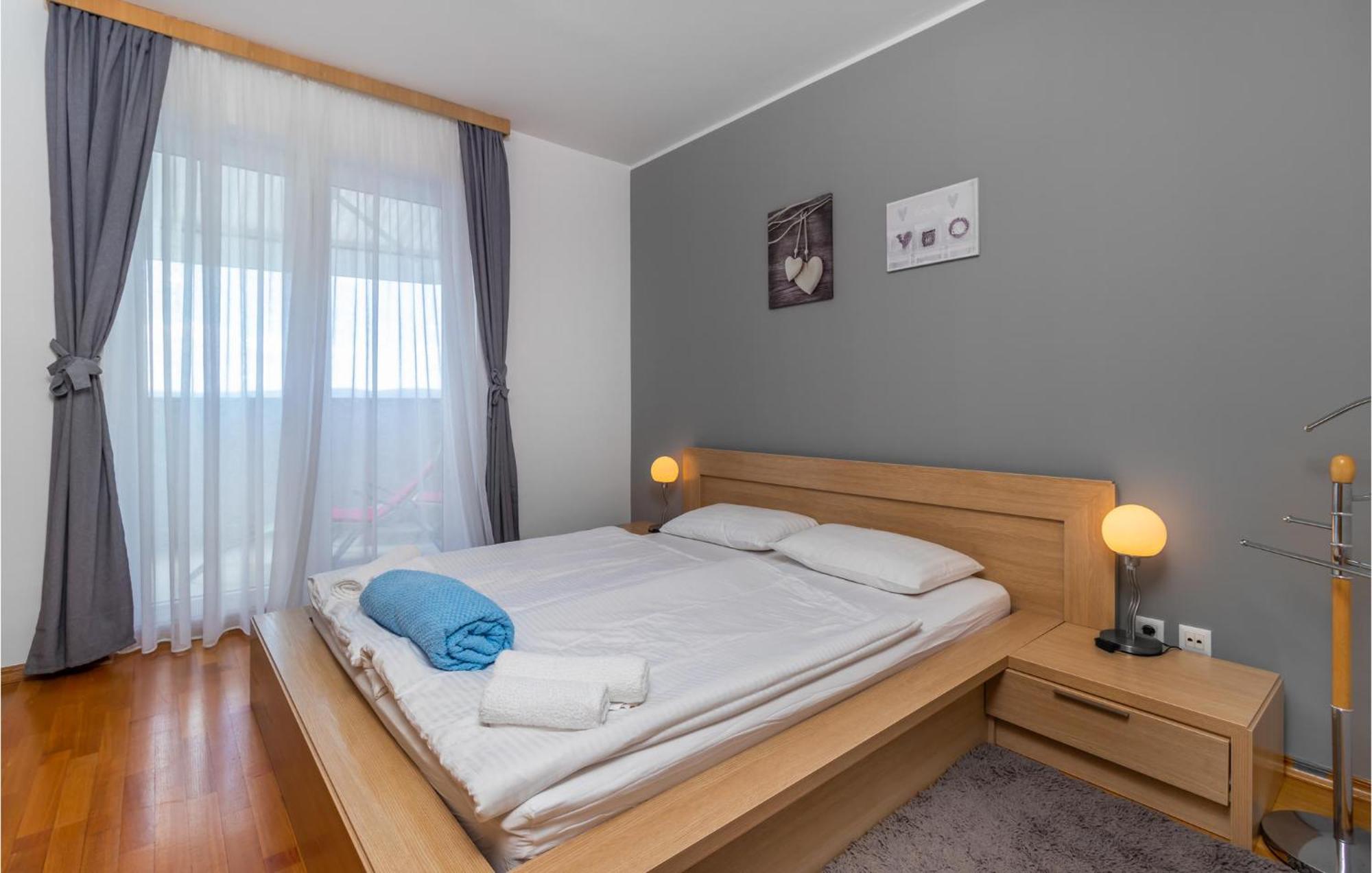 Lovely Apartment In Selce With House Sea View Esterno foto