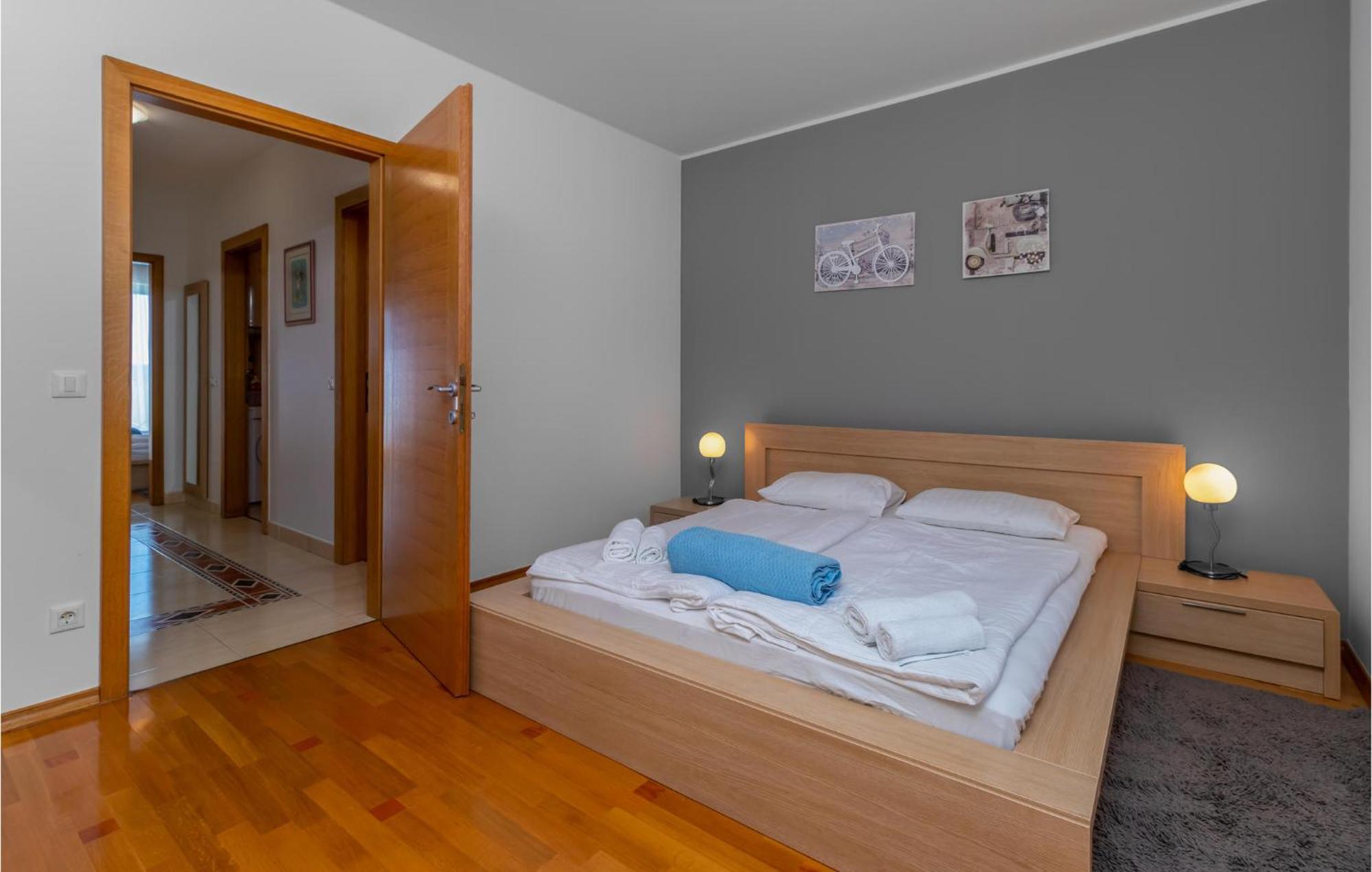 Lovely Apartment In Selce With House Sea View Esterno foto