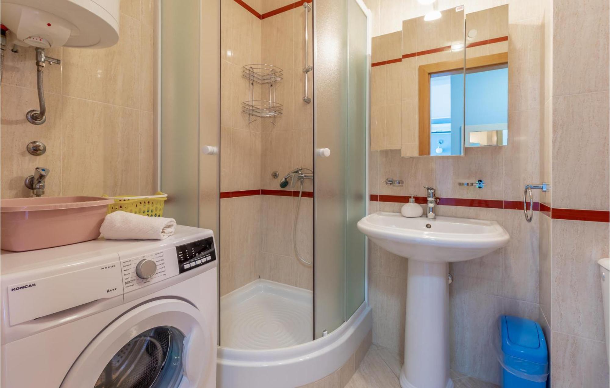 Lovely Apartment In Selce With House Sea View Esterno foto